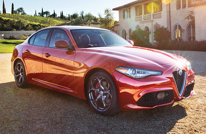 2018-Alfa-Romeo_Giulia