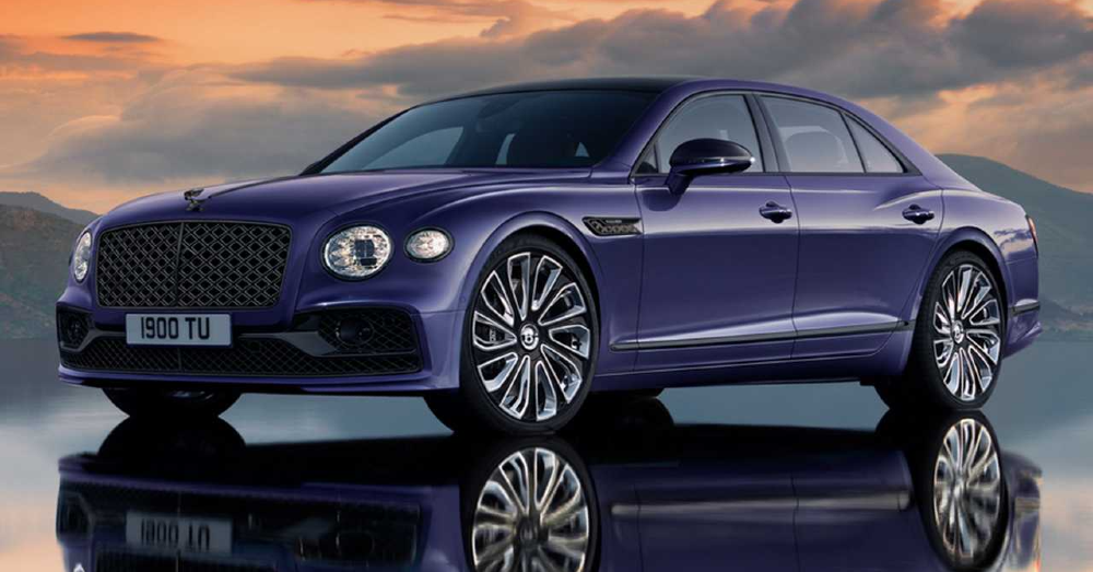 Forget the Chrome; The 2023 Bentley Flying Spur Mulliner Blackline Is Awesome