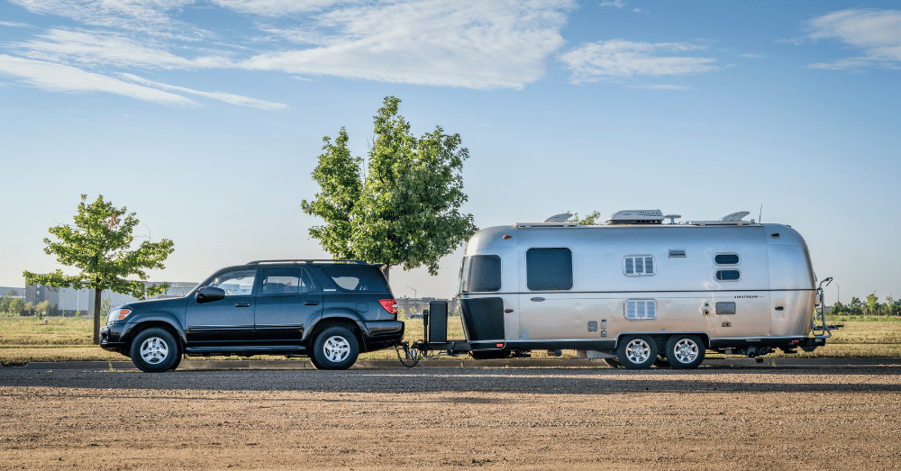 Top 3 SUVs for Towing RVs - banner